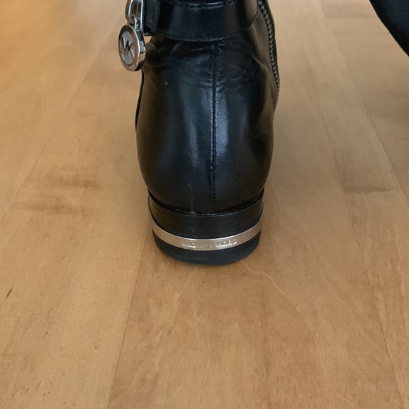 Michael Kors Aileen Flat Boot 6M - Picture 8 of 10